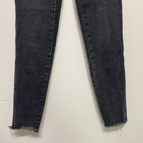 NWOT We The Free black high rise raw hem skinny Jean size 26 - Picture 7 of 9